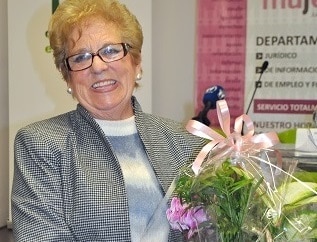 Recognition of Ana Ávila's professional and personal trajectory.