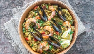 How To Make Seafood Paella 1