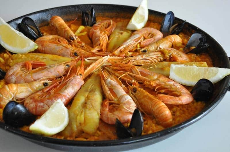 prepared paella without vegetables Mariscos Apolo